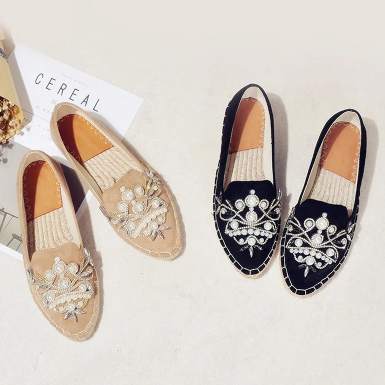 1 paio di scarpe eleganti da donna con perle di strass, ciondoli per scarpe a fiori, scarpe da sposa con tacco alto, ornamenti, gioielli