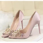 1 paio di scarpe eleganti da donna con perle di strass, ciondoli per scarpe a fiori, scarpe da sposa con tacco alto, ornamenti, gioielli