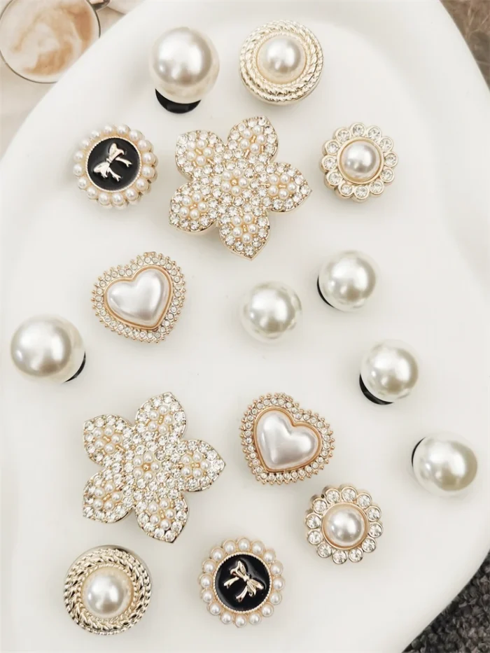 16 pezzi di perline di lusso ciondoli per scarpe fibbie in ABS bling decorazione gioielli con strass fai da te spille per zoccoli accessori adatti sandali da donna regali