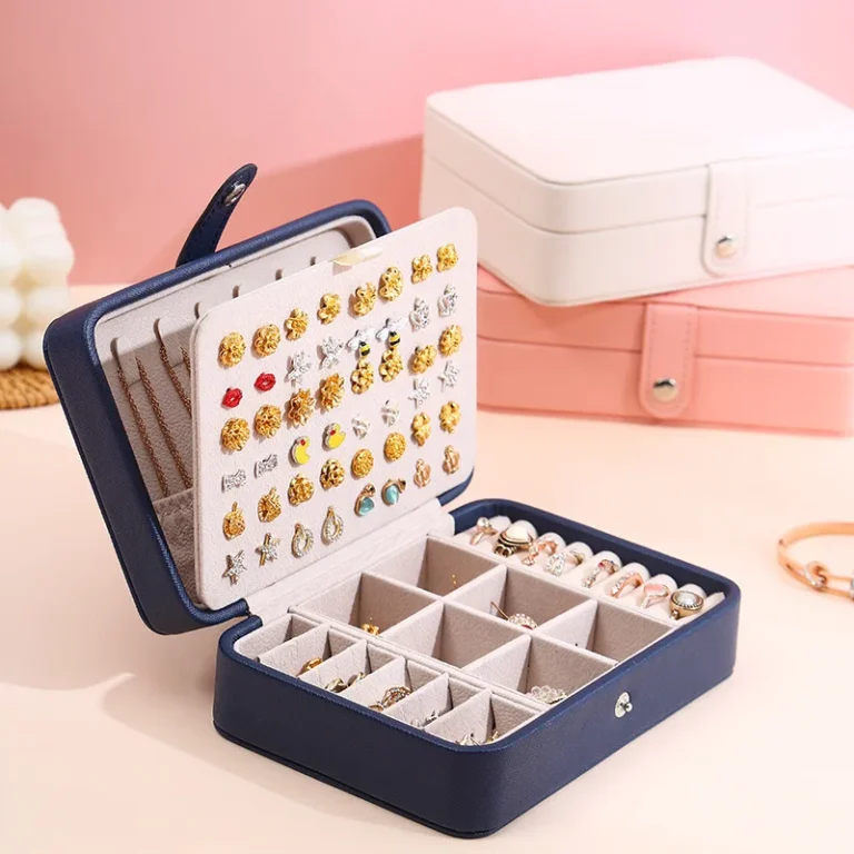 Scatola portaoggetti per gioielli Borsa da viaggio portatile per gioielli Orecchini Custodia per collane per donne Organizzatore di anelli Vetrina in pelle PU
