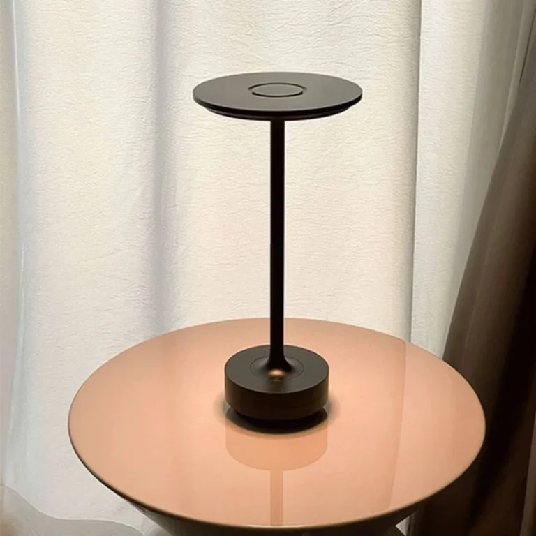 Lampada da tavolo touch in alluminio, lampada da scrivania a LED dimmerabile a 3 temperature di colore, lampada da comodino in metallo ricaricabile senza fili per l'home office
