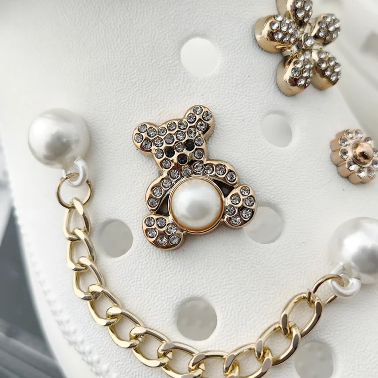 10 pz Orso di Lusso Catena di Perle Scarpe Staccabili Decorazione Pendenti E Ciondoli Spilli Adatto Per Sandali Zoccoli Bogg Borsa Idea Regalo Per Le Ragazze