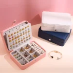 Scatola portaoggetti per gioielli Borsa da viaggio portatile per gioielli Orecchini Custodia per collane per donne Organizzatore di anelli Vetrina in pelle PU