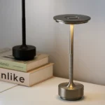 Lampada da tavolo touch in alluminio, lampada da scrivania a LED dimmerabile a 3 temperature di colore, lampada da comodino in metallo ricaricabile senza fili per l'home office