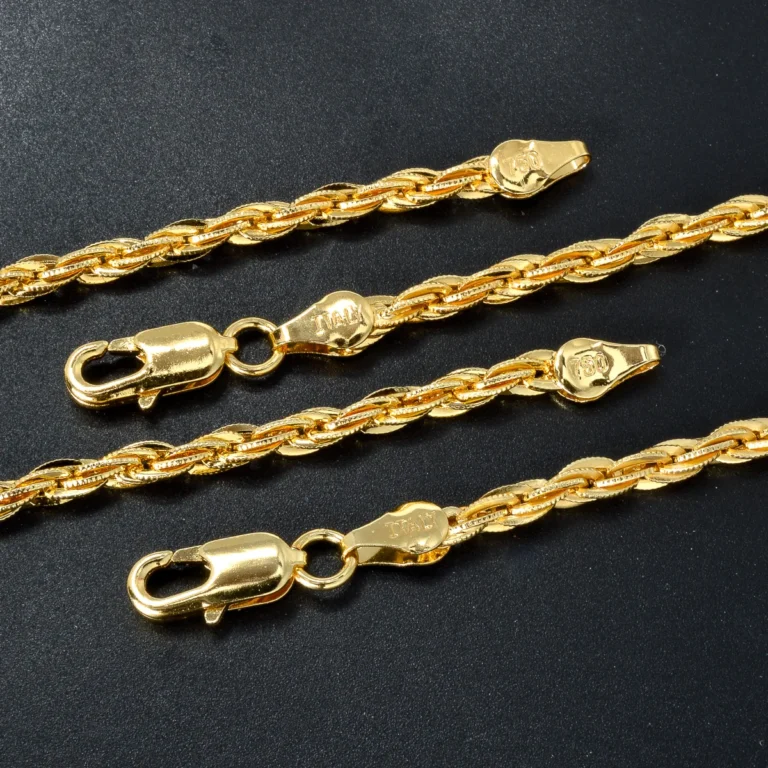 Collana con catena a serpente in acciaio inossidabile Sunny 2024 Nuovo articolo disponibile in più lunghe Gioielli di moda da strada da donna adatti