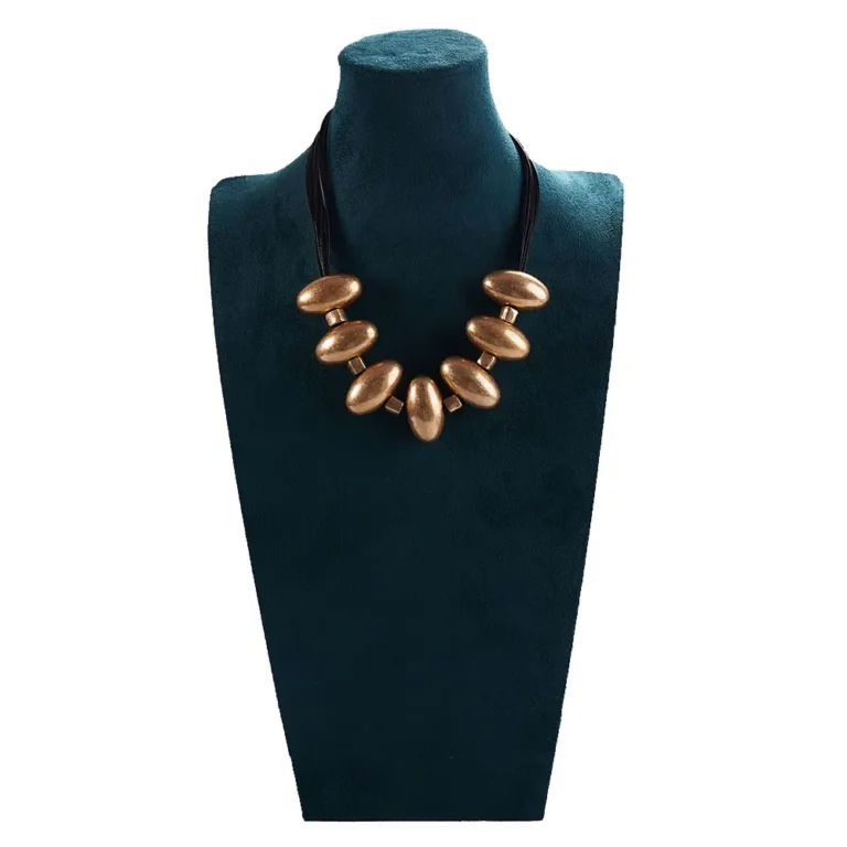 Collana di perline esagerate di moda esotica Accessorio speciale unico per catena di clavicole da donna in gioielli in due colori