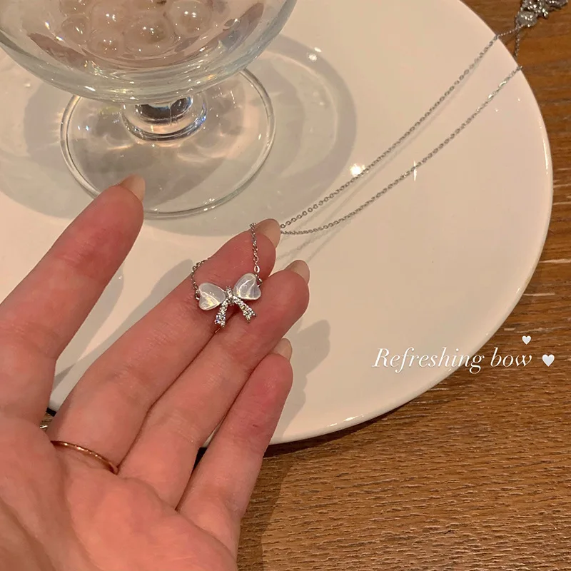 Squisita catena clavicola elegante collana con pendente ad arco per donne ragazze temperamento collare catena studente coreano girocollo y2k