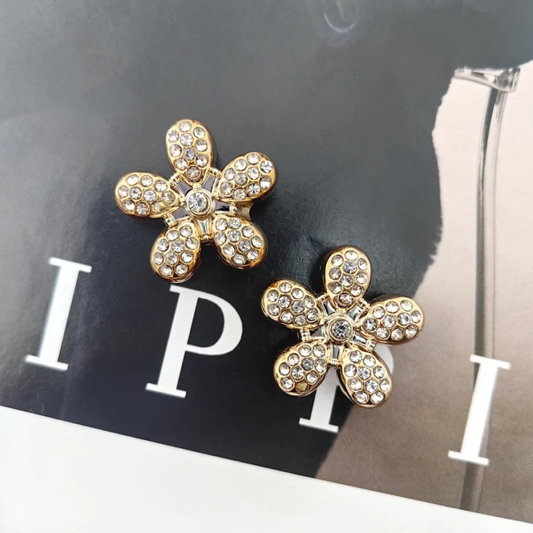 10 pz Orso di Lusso Catena di Perle Scarpe Staccabili Decorazione Pendenti E Ciondoli Spilli Adatto Per Sandali Zoccoli Bogg Borsa Idea Regalo Per Le Ragazze