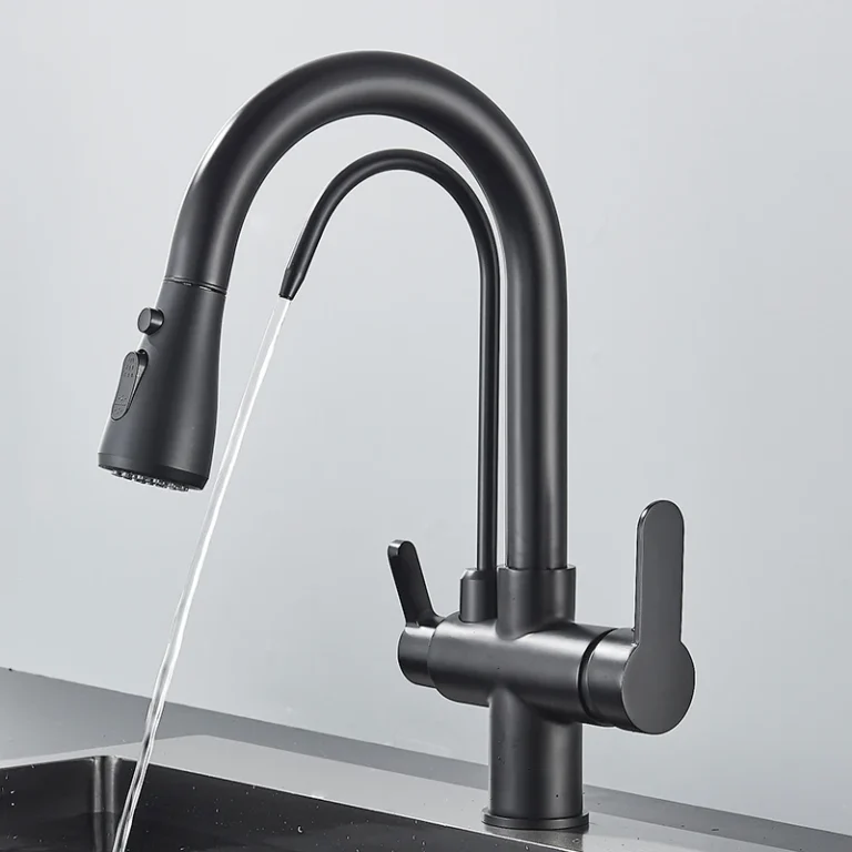 Quyanre Gru filtrato nero opaco per cucina Estraibile Spray Rotazione a 360 gradi Rubinetto filtro acqua Miscelatore lavello a tre vie Rubinetto della cucina