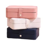 Scatola portaoggetti per gioielli Borsa da viaggio portatile per gioielli Orecchini Custodia per collane per donne Organizzatore di anelli Vetrina in pelle PU