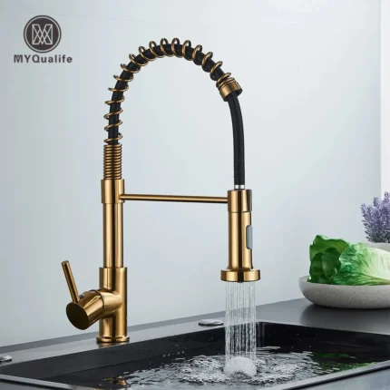 Rubinetto per lavello da cucina in oro spazzolato Rubinetto per acqua calda e fredda con una maniglia Gru da cucina per bagno montata su piano